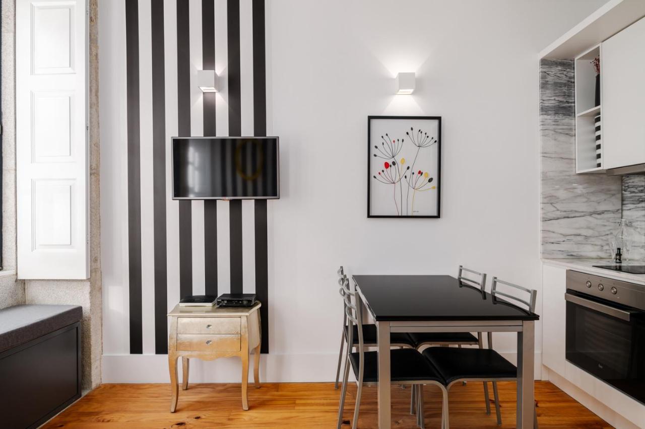 Flores Street Apartments OOporto Esterno foto